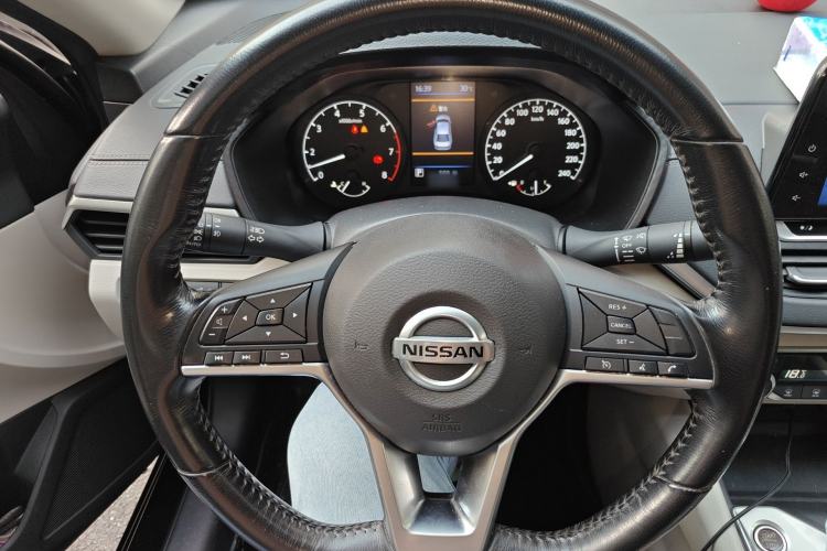 Used Nissan Teana 2020 2.0L XL Comfort Edition Steering Wheel