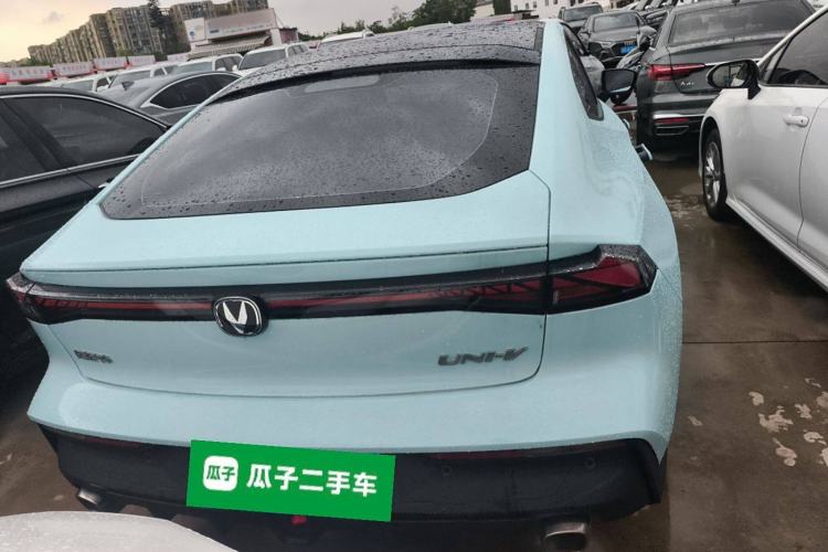 Used Changan UNI-V 2022 1.5T Prestige Version