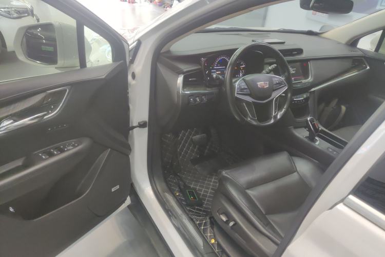 Used Cadillac XT5 2016 25T Luxury Model