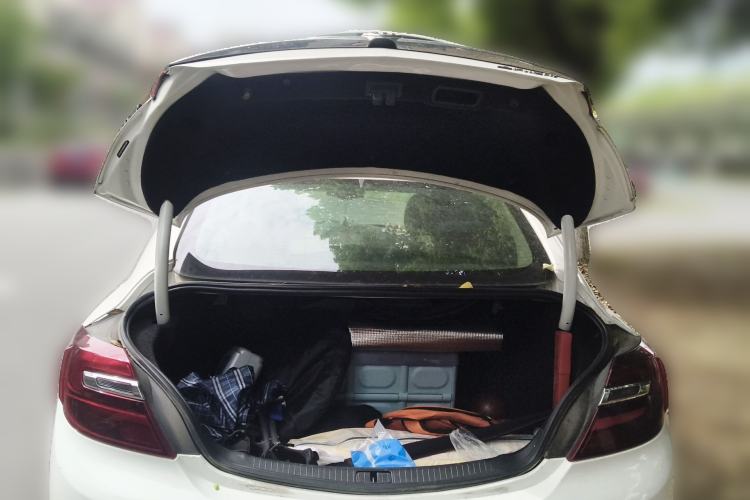 Used Buick Regal 2014 1.6T Fashionable Tech Edition Trunk