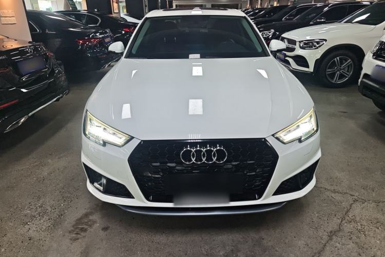 Used Audi A4L 2019 40 TFSI Fashion Version China V