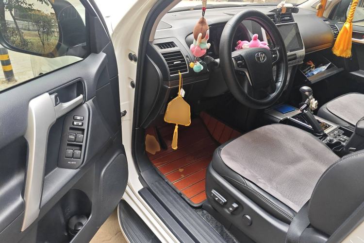 Used Toyota Prado 2018 3.5L Automatic TX-L with Rear-Mounted Spare Tire
