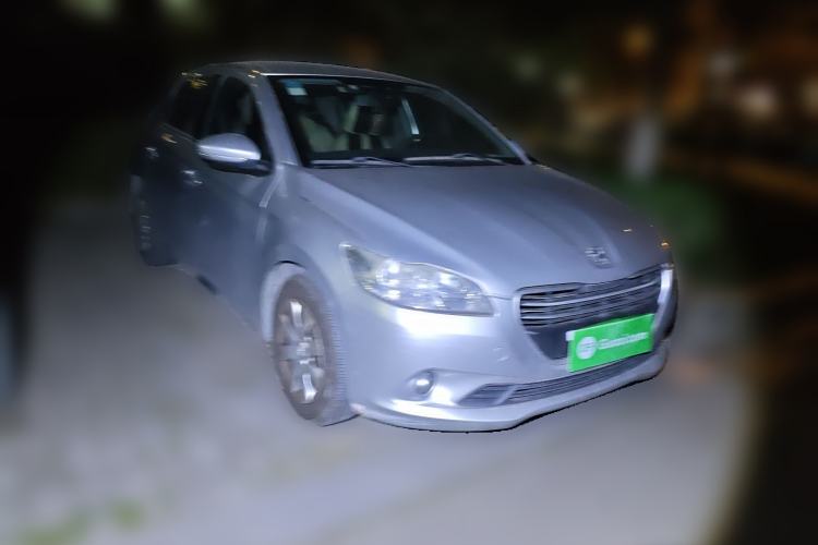 Used Peugeot 301 2014 1.6L Manual Comfort Edition
