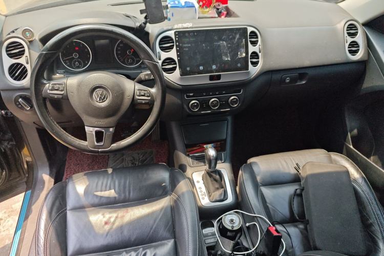 Used Volkswagen Tiguan 2016 300TSI Automatic Two-Wheel Drive Comfort Edition Center Console