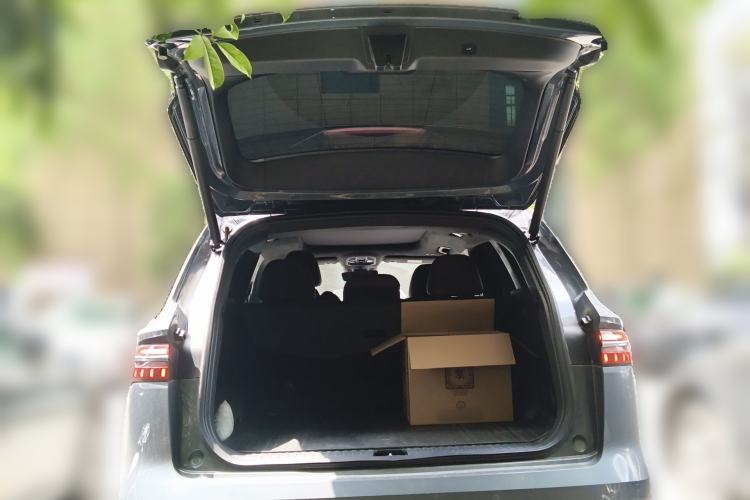 Used Geely Auto Monjaro L 2021 2.0TD DCT EVO Two-Wheel Drive Smart Luxury Version Trunk