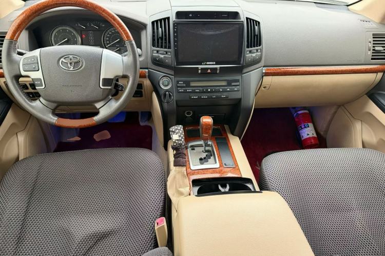 Used Toyota Land Cruiser 2013 4.0L GX-R Middle East Edition