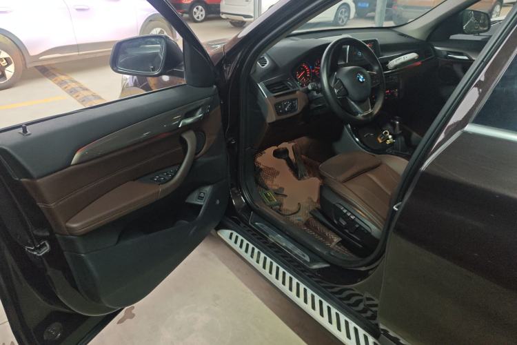 Used BMW X1 2018 sDrive18Li Luxury Model
