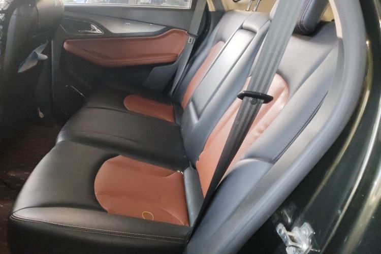 Used Baojun 560 2015 1.8L Manual Elite Edition
