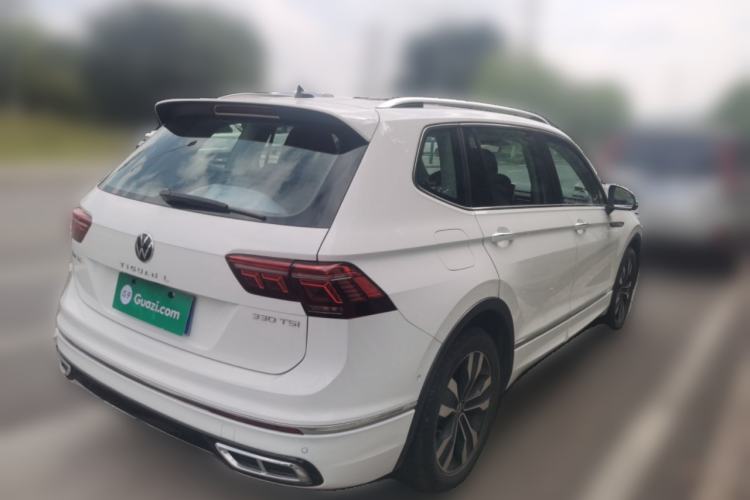 Used Volkswagen Tiguan L 2022 330TSI Automatic Two-Wheel Drive R-Line Enhanced Edition Rear Right 45 Deg