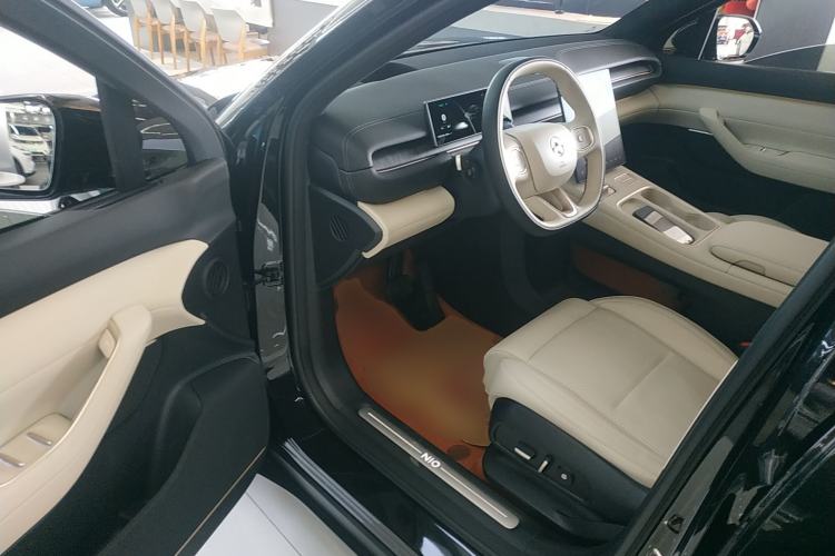 Used Nio ES6 2024 75 kWh
