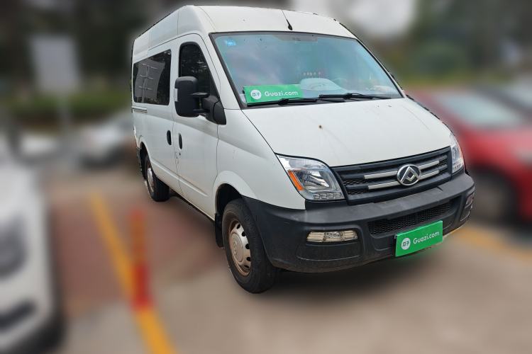 Used SAIC MAXUS Xintu V80 2019 2.5T Classic Edition 6-Speed Manual – Aoyuntong Modified Version Short Wheelbase Mid-Height Roof 5/6 Seats
