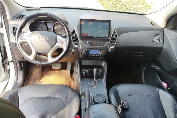 Used Hyundai ix35 2015 2.0L Automatic 2WD Smart Version China V Standard
