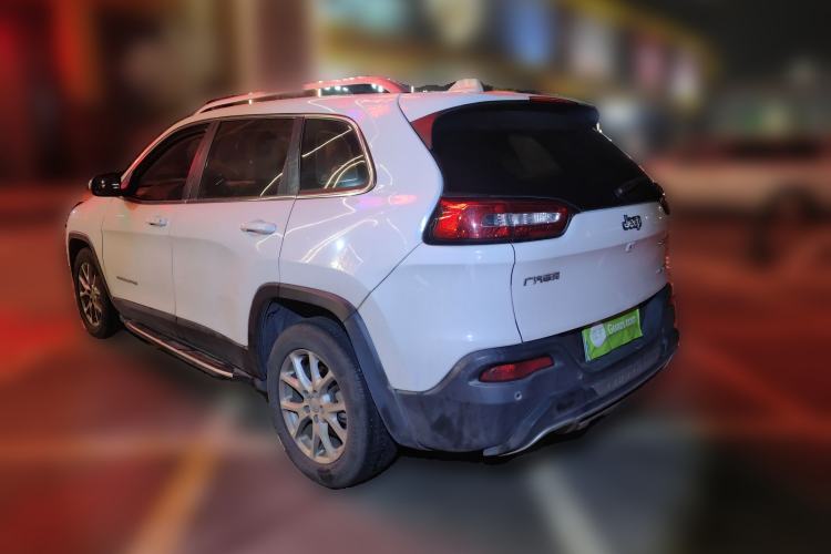 Used Jeep Cherokee 2017 2.0L Superior Edition