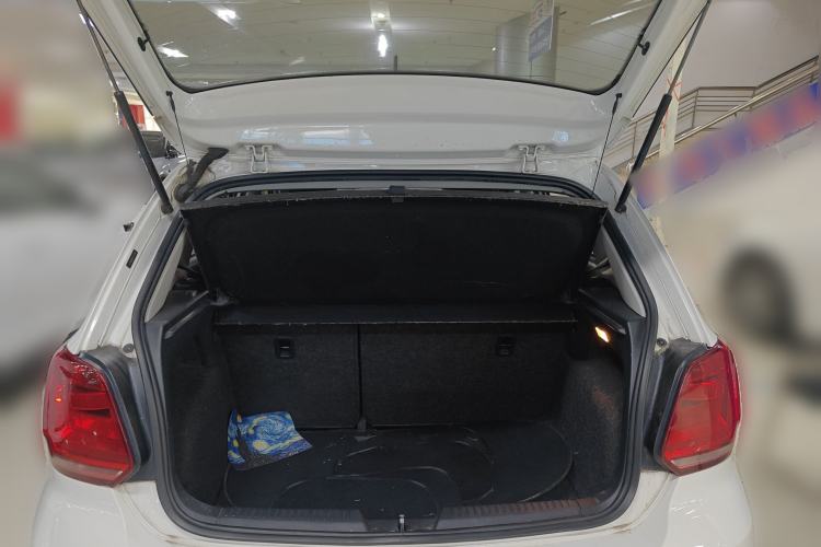 Used Volkswagen Polo 2016 1.6L Automatic Luxury Model
