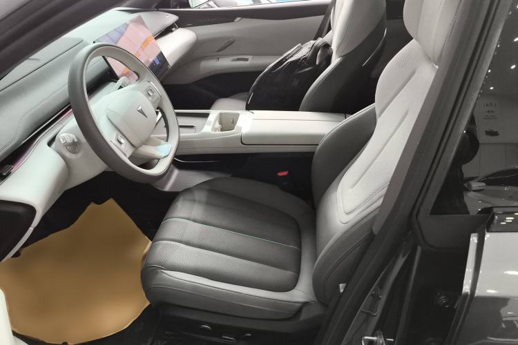 Used Deepal L07 2025 300Ultra with DeepBlue Intelligent Driving AD PRO Extended-Range Version
