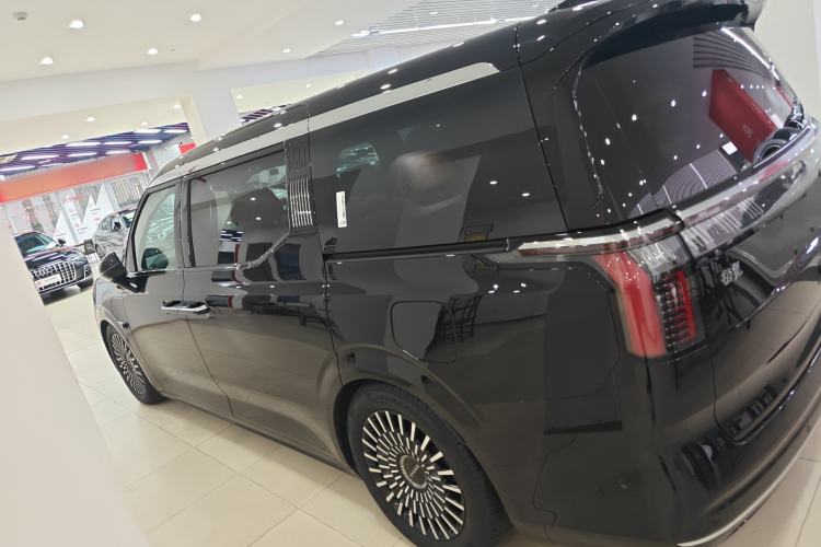 Used Zeekr 009 2022 Revised WE Version Exterior 3