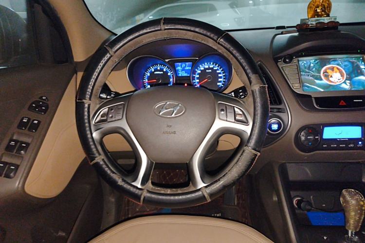 Used Hyundai ix35 2010 2.0L Automatic Two-Wheel Drive Elite Edition GLS
