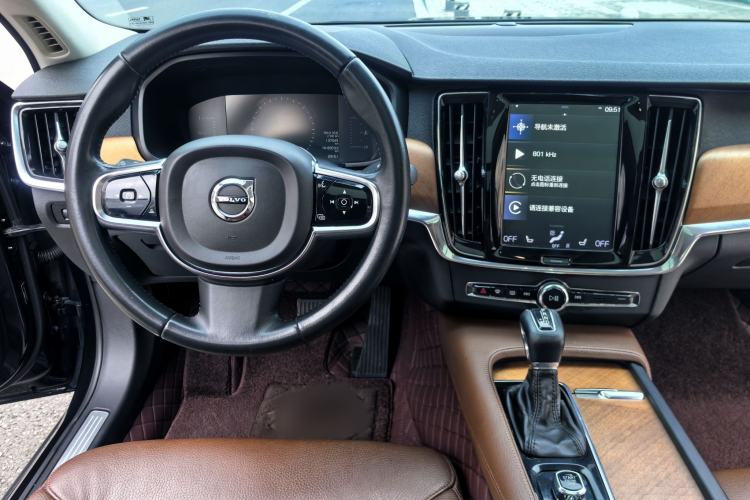 Used Volvo S90 2019 T5 Zhiyi Edition
