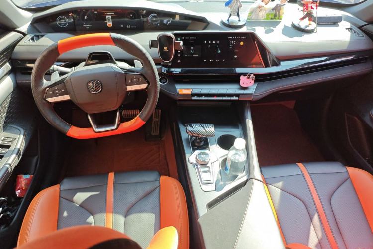 Used Changan UNI-V 2024 1.5T Prestige Sport Edition
