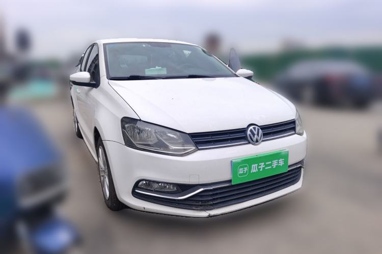 Used Volkswagen Polo 2014 1.4L Automatic Comfort Edition Front Right 45 Deg