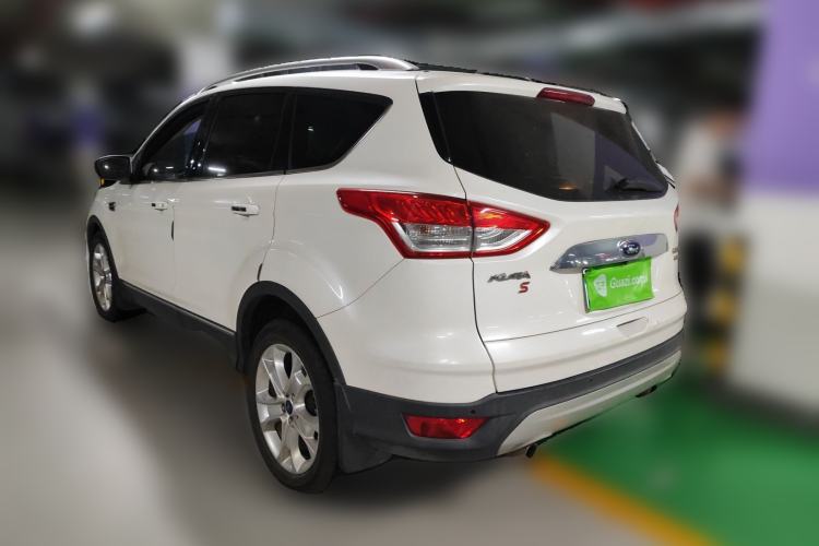 Used Ford Kuga 2015 2.0L GTDi Four-Wheel-Drive Sport Model
