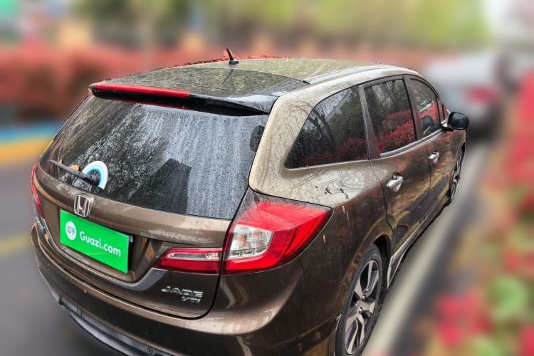 Used Honda Jade 2013 1.8L CVT Luxury Edition 5 seats
