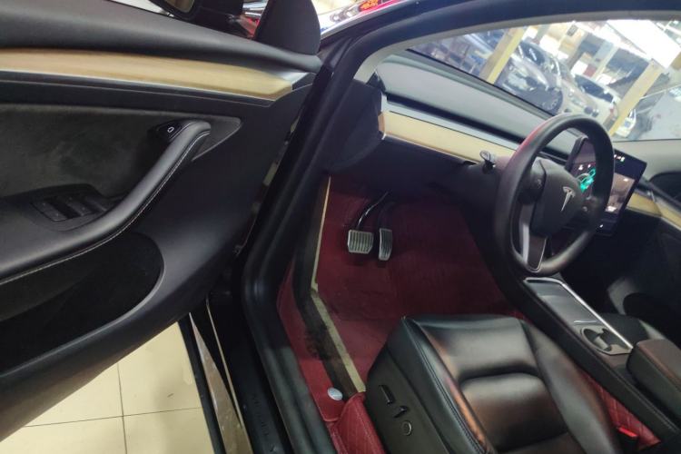 Used Tesla Model Y 2021 Standard Range Rear-Wheel Drive Version