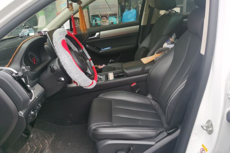 Used BYD Tang 2018 2.0T Automatic SmartConnect Prestige 7-Seater China V Standard Left Front Seat