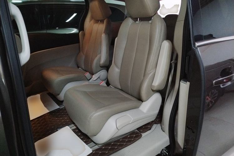 Used Buick GL8 2023 Land Executive Class Smart Enjoyment Model