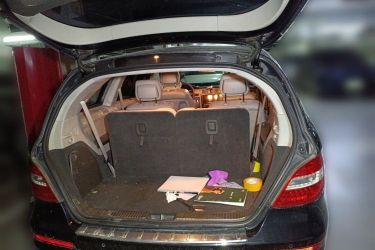 Used Mercedes-Benz R-Class 2010 R 350 L 4MATIC