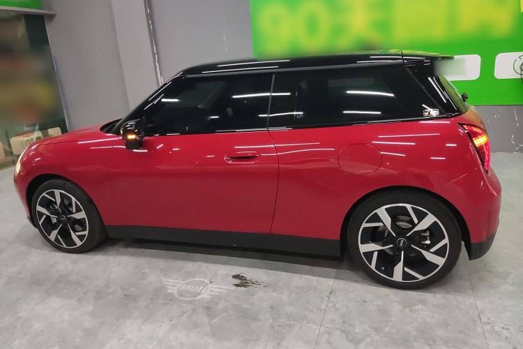 Used MINI Electric COOPER 2024 452km COOPER SE Artist
