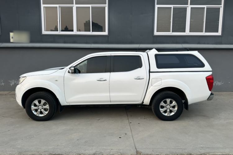 Used Nissan Navara 2017 2.5L Automatic 2WD Luxury Edition QR25