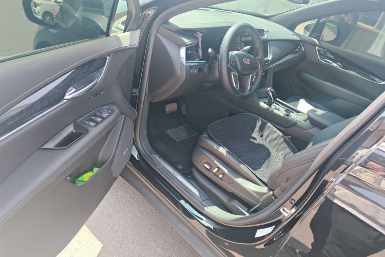 Used Cadillac XT5 2023 2.0T Two-Wheel-Drive Fashion Edition Driver Seat