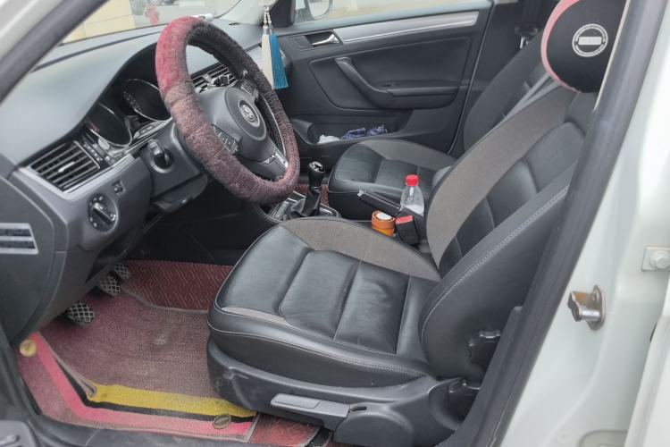 Used Volkswagen Bora 2015 Zhuihui Edition 1.6L Manual Comfort Model