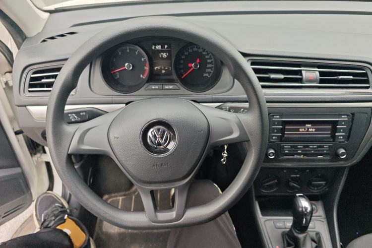 Used Volkswagen Lavida 2019 Lavida Start 1.5L Automatic Trendy Version China VI Standard
