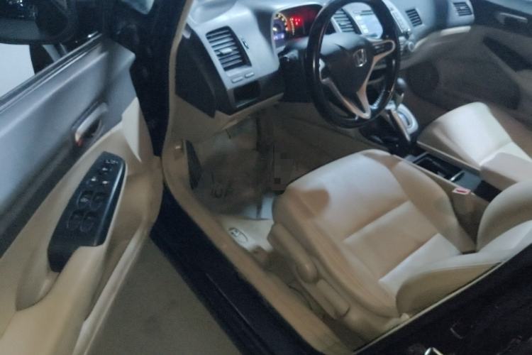 Used Honda Civic 2009 1.8L Automatic Classic Edition Driver Seat