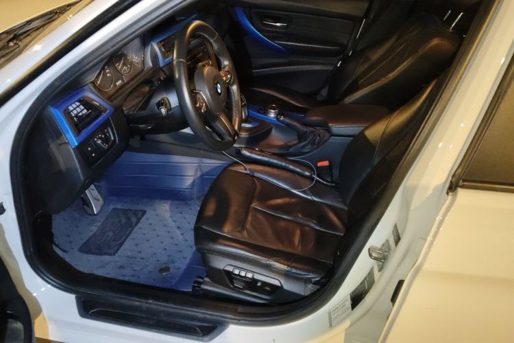 Used BMW 3 Series 2014 320i Sport Edition