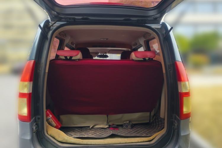 Used Wuling Hongguang 2010 1.4L Comfort Version Trunk