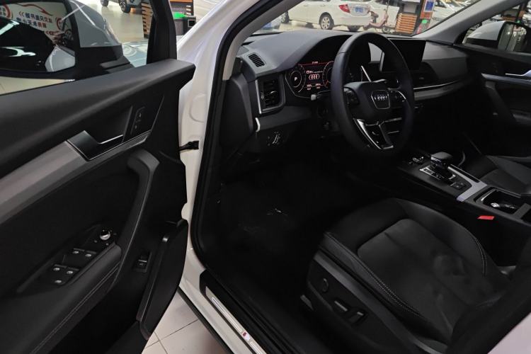 Used Audi Q5L 2020 Updated 40 TFSI Prestige Fashion Edition
