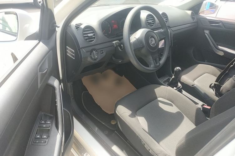 Used Volkswagen Jetta 2013 1.4L Manual Fashion Model Driver Seat