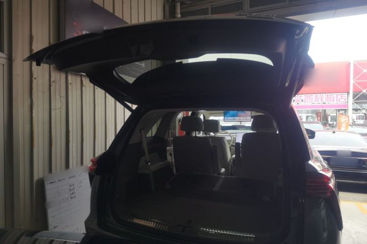 Used Wey Lanshan 2025 Four-Wheel Drive Ultra Trunk