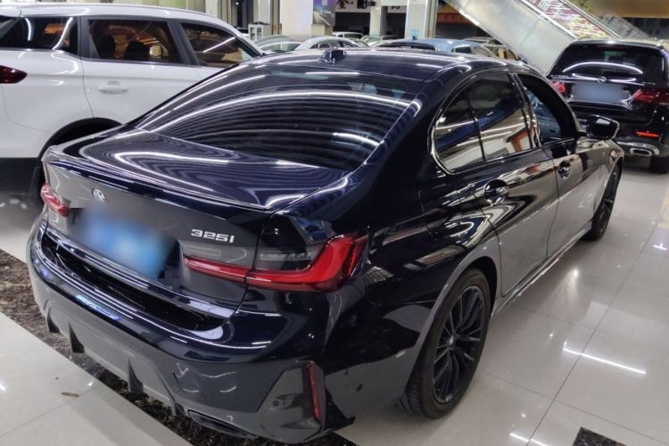 Used BMW 3 Series 2024 325i M Sport Night Edition Package Rear Right 45 Deg