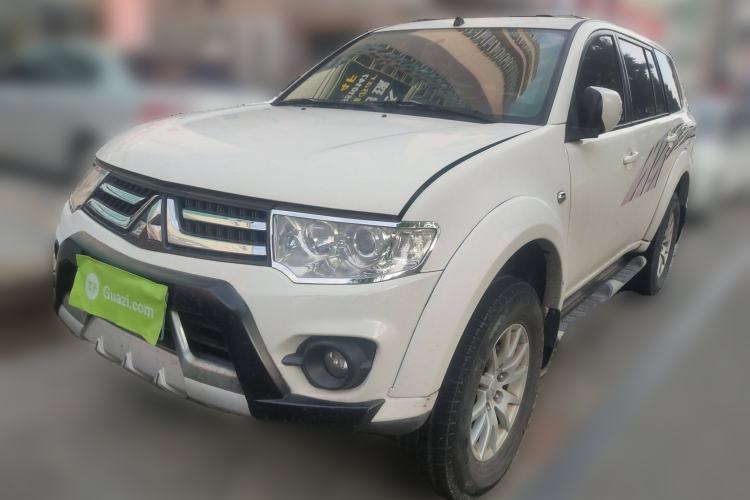 Used Mitsubishi Pajero Sport 2013 2.4L Manual Two-Wheel Drive Comfort Edition