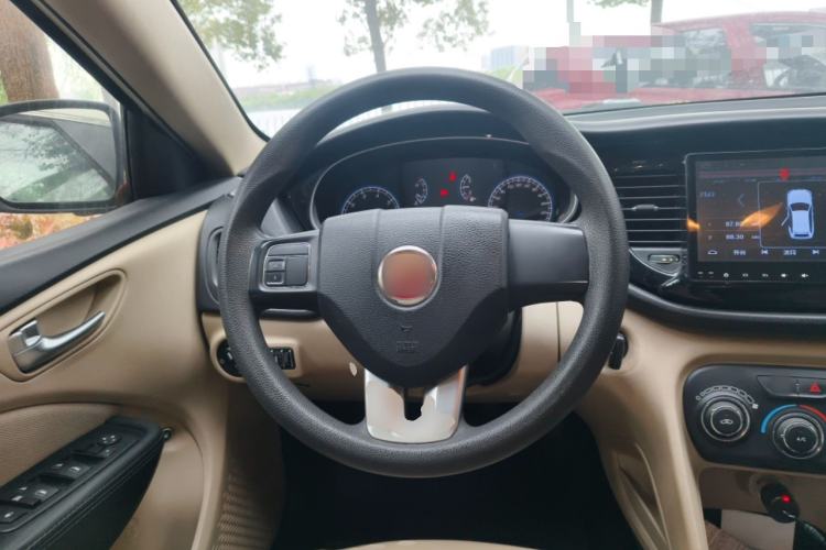 Used Fiat Viaggio 2012 1.4T Automatic Enjoyment Edition Steering Wheel