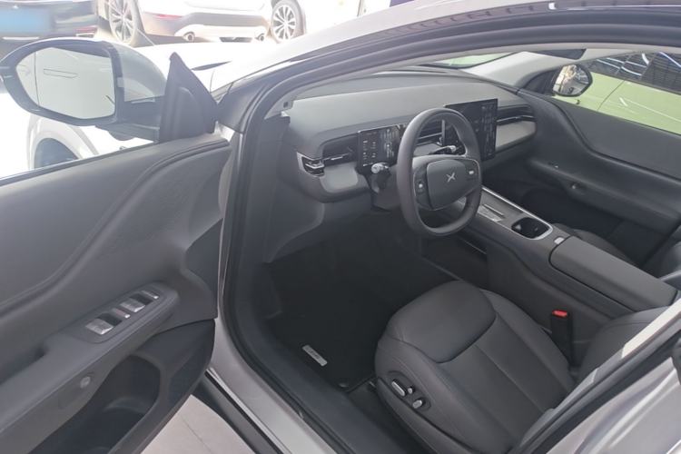 Used XPeng G6 2025 625 Long-Range Max Flagship Edition Driver Seat