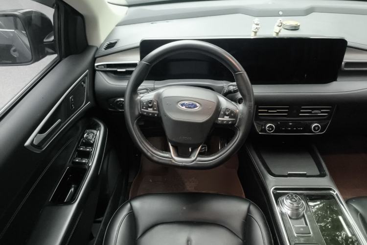 Used Ford Edge 2021 PLUS EcoBoost 245 Two-Wheel-Drive Titanium 7-Seater