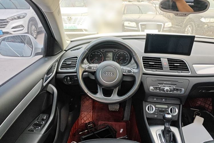 Used Audi Q3 2015 30 TFSI Comfort Model
