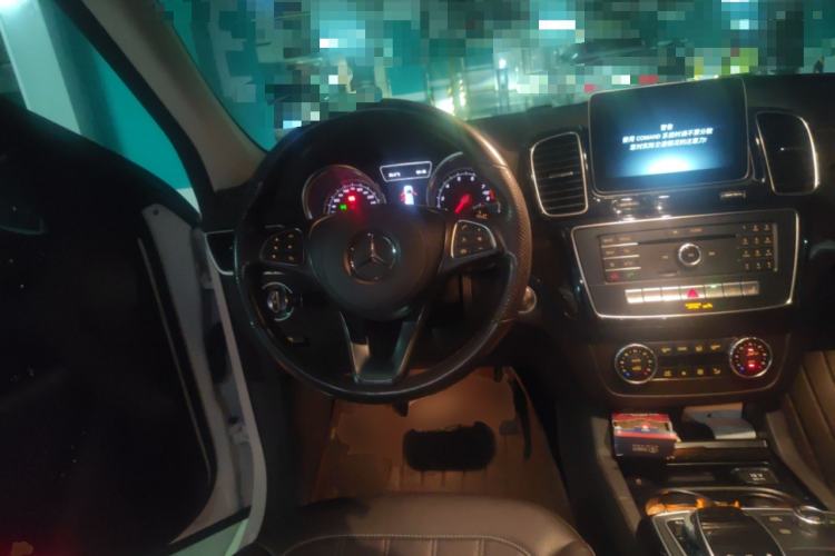 Used Mercedes-Benz GLS 2018 Refreshed GLS 400 4MATIC Dynamic Edition Steering Wheel