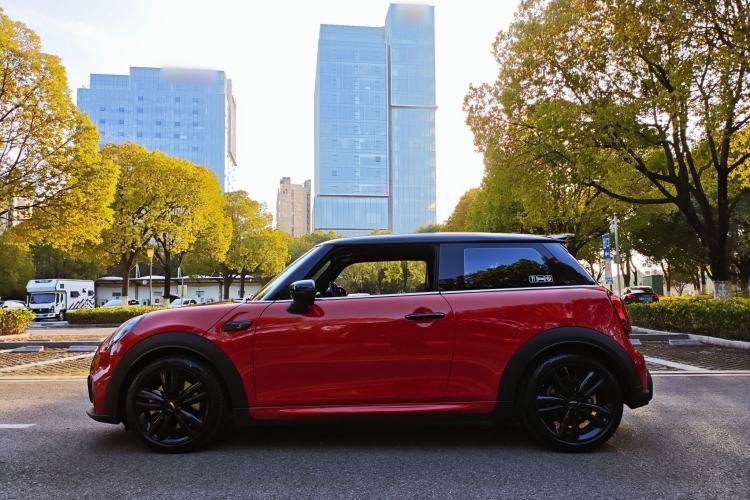 Used MINI 2023 Updated 2.0T COOPER S Racing Driver Exterior 3