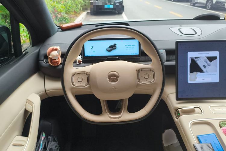 Used Nio ES6 2024 75 kWh
